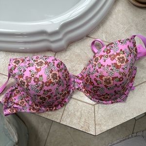 Victoria’s Secret 38D Lined demi